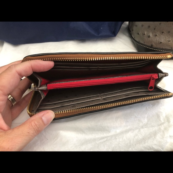 Dooney & Bourke Zip Satchel with matching wallet - Picture 9 of 9